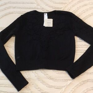 NWT FABLETICS Black Long Sleeve Cropped TOP XL